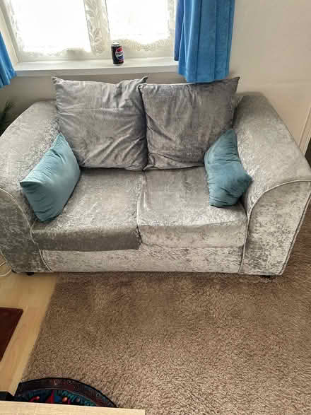 Photo of free Sofa’s (Clarendon park) #2