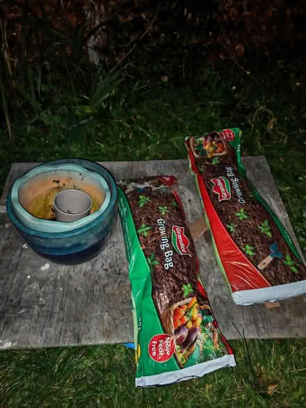 Photo of free Bike seat, lawn mover and soil (UB5 Northolt) #3