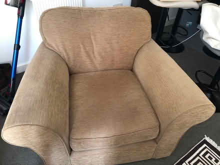 Photo of free Armchair very comfortable (SE11) #1