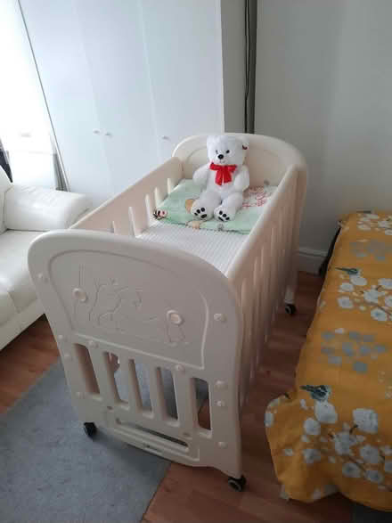 Photo of free Baby Crib Great Condition + Mattress Included (Upper Holloway N19) #1