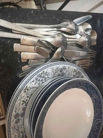Photo of free Plates cutlery & bits and bobs (Harrow on the Hill HA1) #2