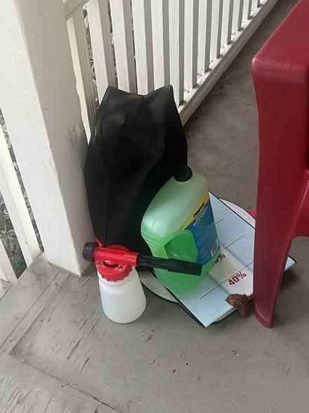 Photo of free Car wash kit (Near Earlington Park-Renton) #1