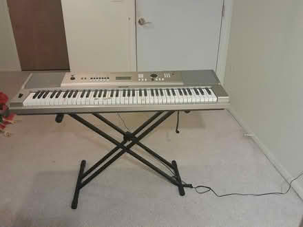 Photo of free Yamaha Keyboard (Wallingford) #1