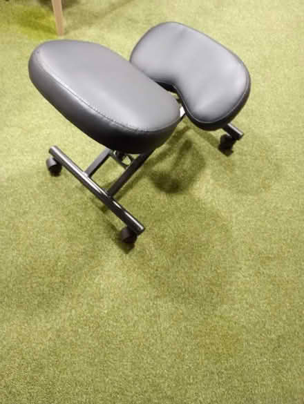 Photo of free Kneeling chair (Saville Park HX1) #2