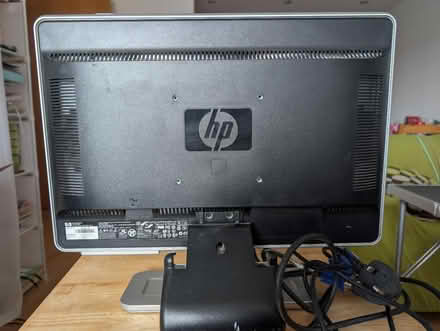 Photo of free HP W1907V 19-inch Monitor VGA (Leith) #2