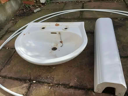 Photo of free Sink (Locks Heath SO31) #2