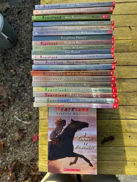 Photo of free Heartland - Youngsters Pony Novels (Kendal LA9) #1