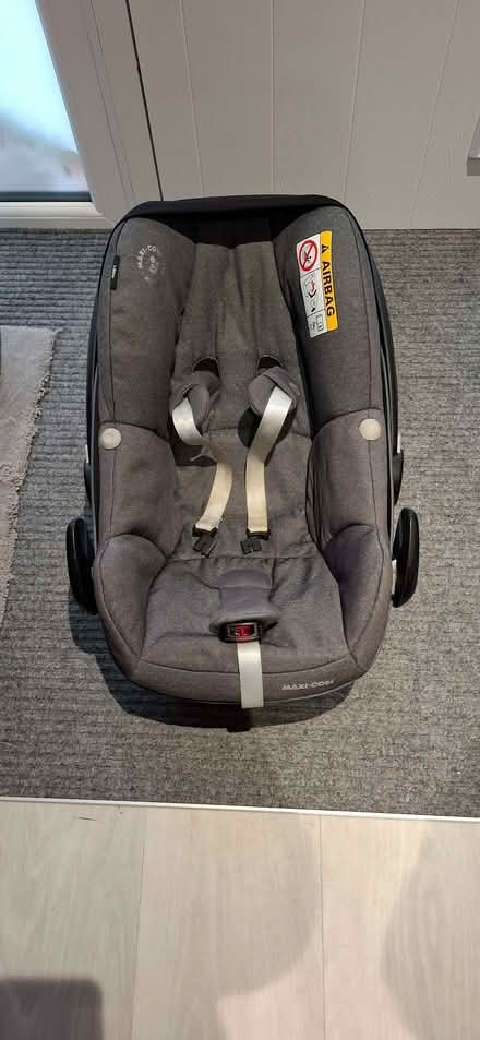 Photo of free Maxi-Cosi baby car seat. (Chard TA20) #1