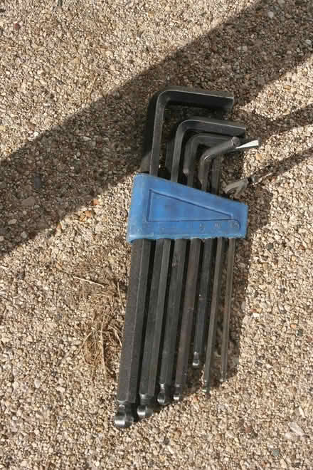 Photo of free set of allen wrenches (Big Timber & Randall Rd, Elgin) #1