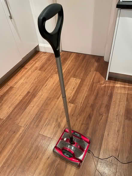 Photo of free Floor sweeper with charger (Hendon NW4) #1