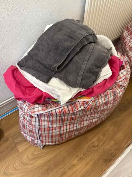 Photo of free Towels, bed sheets double, 2x double duvets. (Chigwell IG7) #1