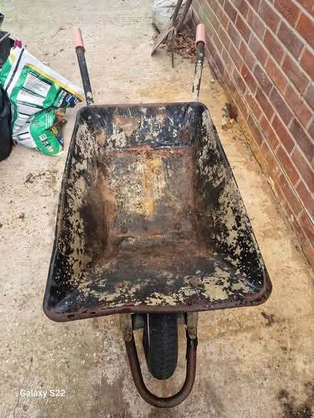 Photo of free Wheelbarrow (Waterlooville PO8) #1