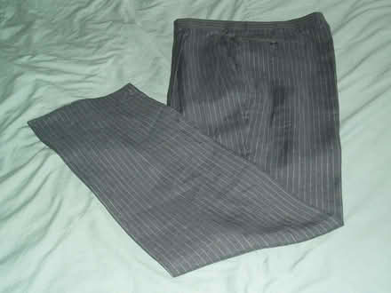 Photo of free M&S Mens Grey Stripped Italian Linen 2 Piece Suit (Yateley GU46) #3