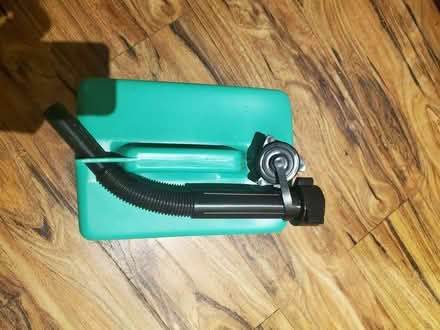 Photo of free plastic petrol can (Sandal WF2) #1