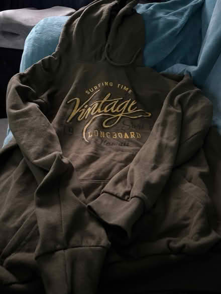 Photo of free Hoody top (Hook KT6) #1