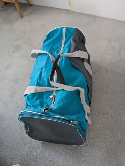 Photo of free Travel/sports bag (Pant SY10) #1