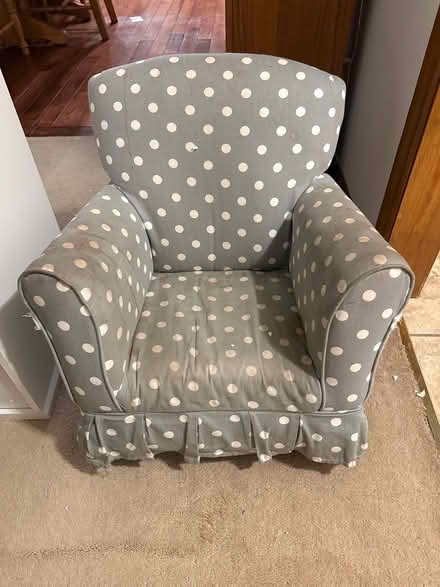 Photo of free kids chair (Saint Charles) #2