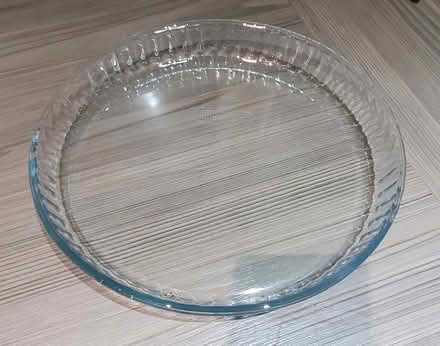 Photo of free Oven tray and flan dish (Newark) #2