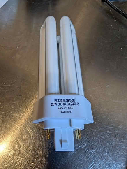 Photo of free 4-Pin Fluorescent Bulbs (Chelsea (25th St and 7th Ave)) #1