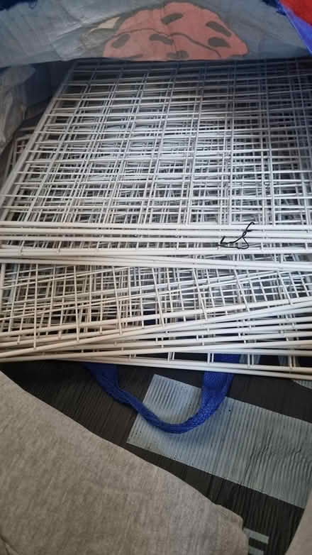 Photo of free C&C pen panels + correx (SW8 Vauxhall) #2