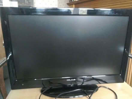Photo of free CELCUS 22913DVD 22 inch TV, built in DVD player, no remote (Harborne B32) #1