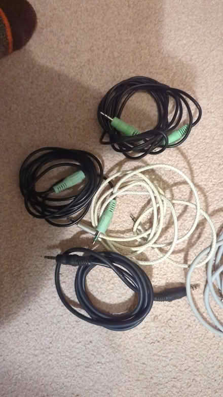 Photo of free Audio cables (Bernards Heath AL1) #1
