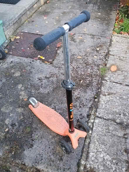 Photo of free Micro Scooter - "Maxi" (Bloomfield) #1