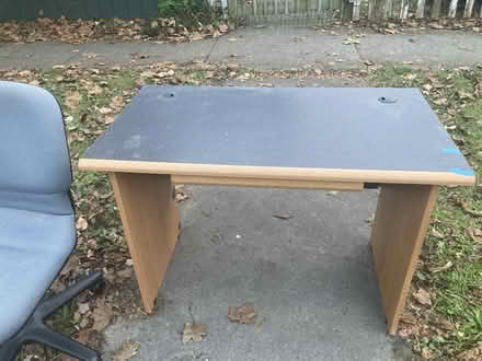 Photo of free Desk and rolling chair (Downtown Ithaca) #1