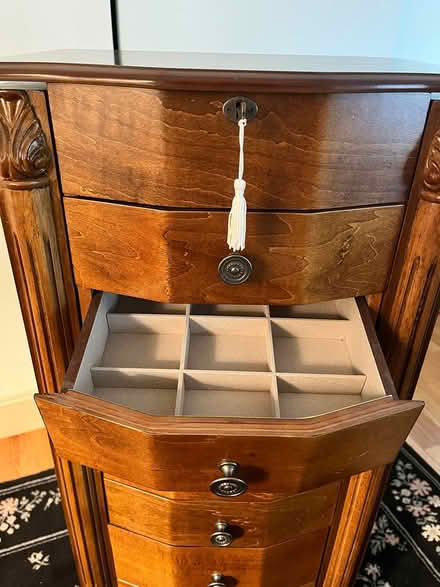 Photo of free Jewelry Chest (South End) #3