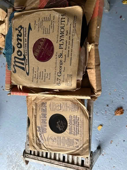 Photo of free 1920/30s record player (Midsomer Norton BA3) #2