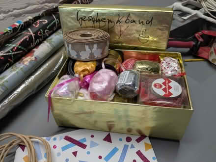 Photo of free Gift Wrapping Supplies (Wayne, Annapolis/Wayne Rd) #3