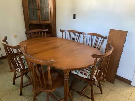Photo of free Dining table 6 chairs (705 canal drive Chesapeake) #1