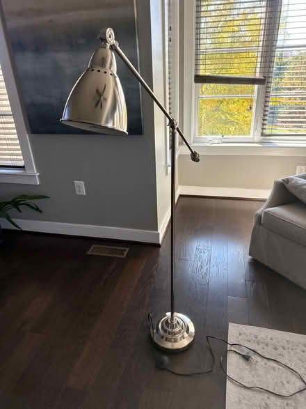Photo of free Floor lamp (Del Ray near GW Middle School) #1