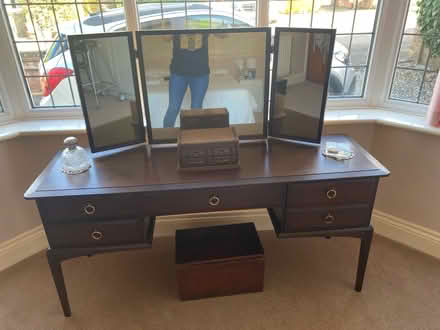 Photo of free dressing table and mirror (Billericay) #1