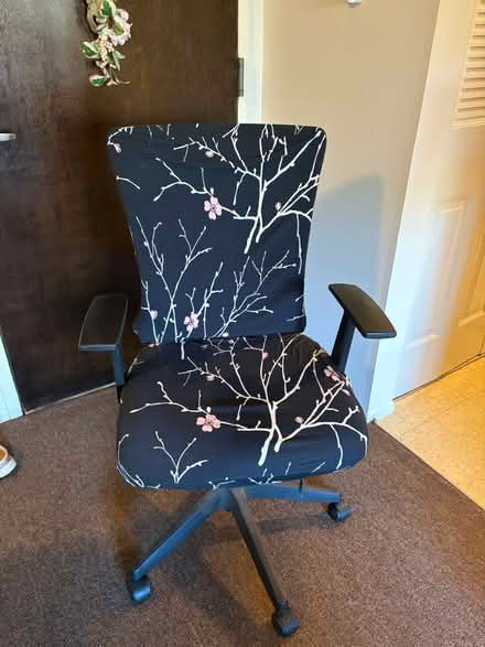 Photo of free Office chair (East Grand Rapids area) #1