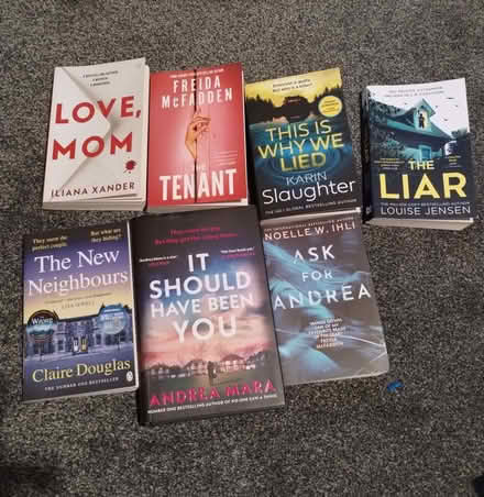 Photo of free Assorted murder mystery/psychological thrillers (Chelmer Village CM2) #1