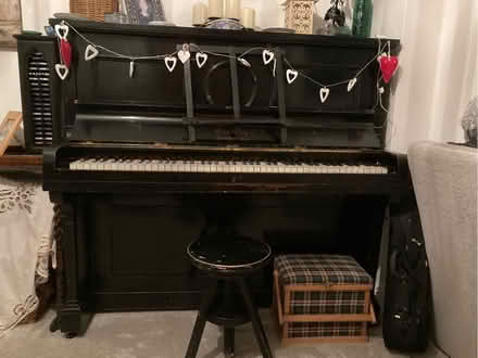 Photo of free Up right piano. It has a beautiful tone. (Ludlow SY8) #1