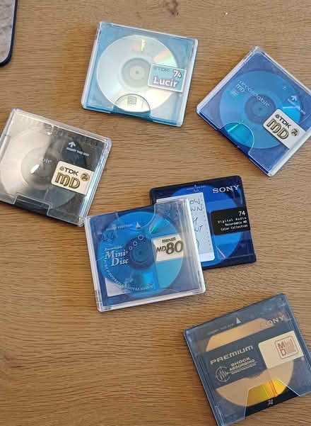 Photo of free 6 mini-discs (IP4) #1