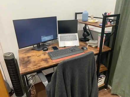 Photo of free Desk (Lea Bridge) #2