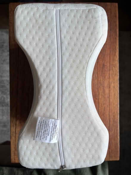 Photo of free Knee/leg sleep support cushion (Booker HP12) #1