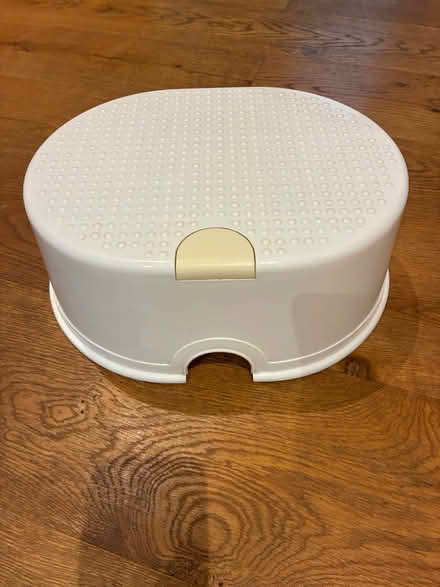 Photo of free Step stool (North Road) #1