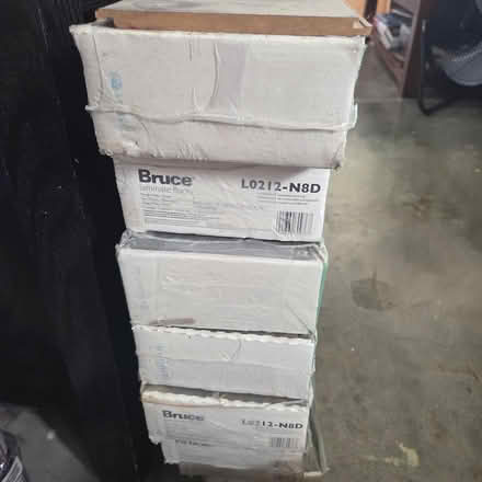 Photo of free Laminate flooring ~ 150sqft (Near Roosevelt Park) #1