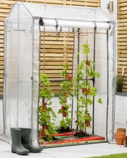 Photo of Growhouse (Warwickshire CV34) #4