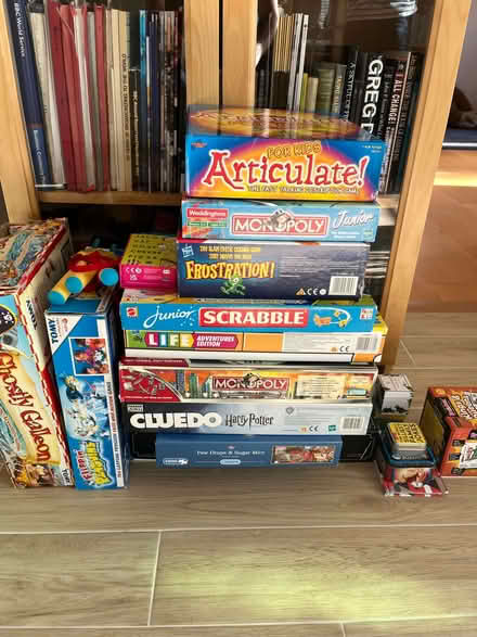 Photo of free A dozen games for all the family (Dorking RH4) #1