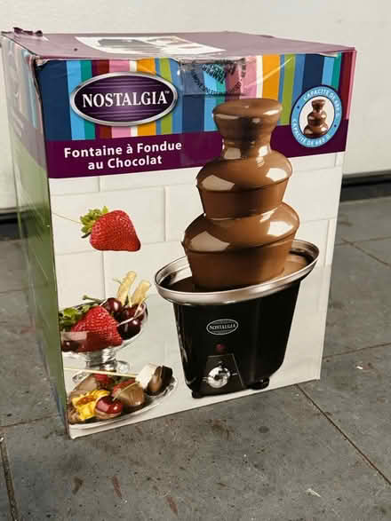 Photo of free Small chocolate fountain (Alameda, crown memorial beach) #1