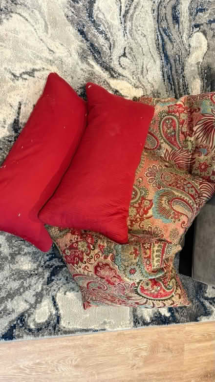 Photo of free Throw pillows (Bridgewater) #1