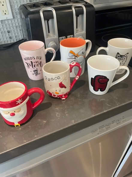 Photo of free Various mugs (Aurora) #1