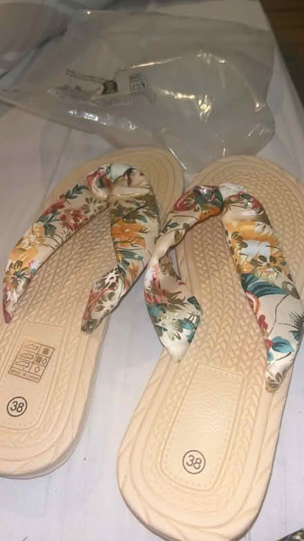 Photo of free Flip flops (Coulsdon town station) #1