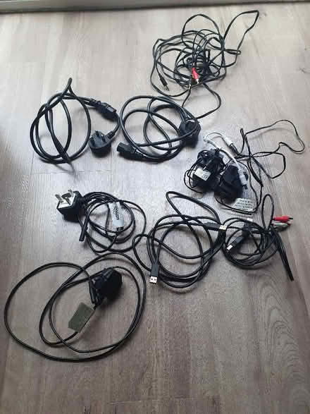 Photo of free Cables (Colehill BH21) #1