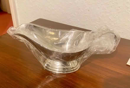 Photo of free Gravy / sauce boat brand new (Eastbourne BN21) #1